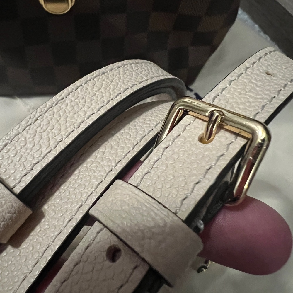 Louis Vuitton Clapton - Picture 7 of 12